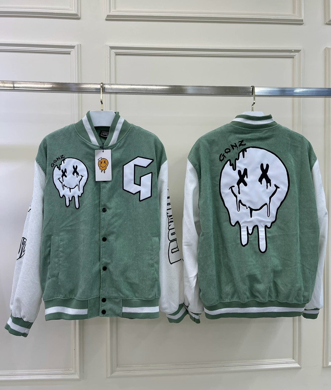 Áo Nhung Gân Unisex Kiểu Bomber In Chữ G Nam Nữ Cặp Đôi HOT RẺ ĐẸPÁo Khoác Chống Nắng 200 Rộng Tay Dài - Couple Jacket - THIÊN HÀ SHOP ÁO KHOÁC BOMBER NHUNG