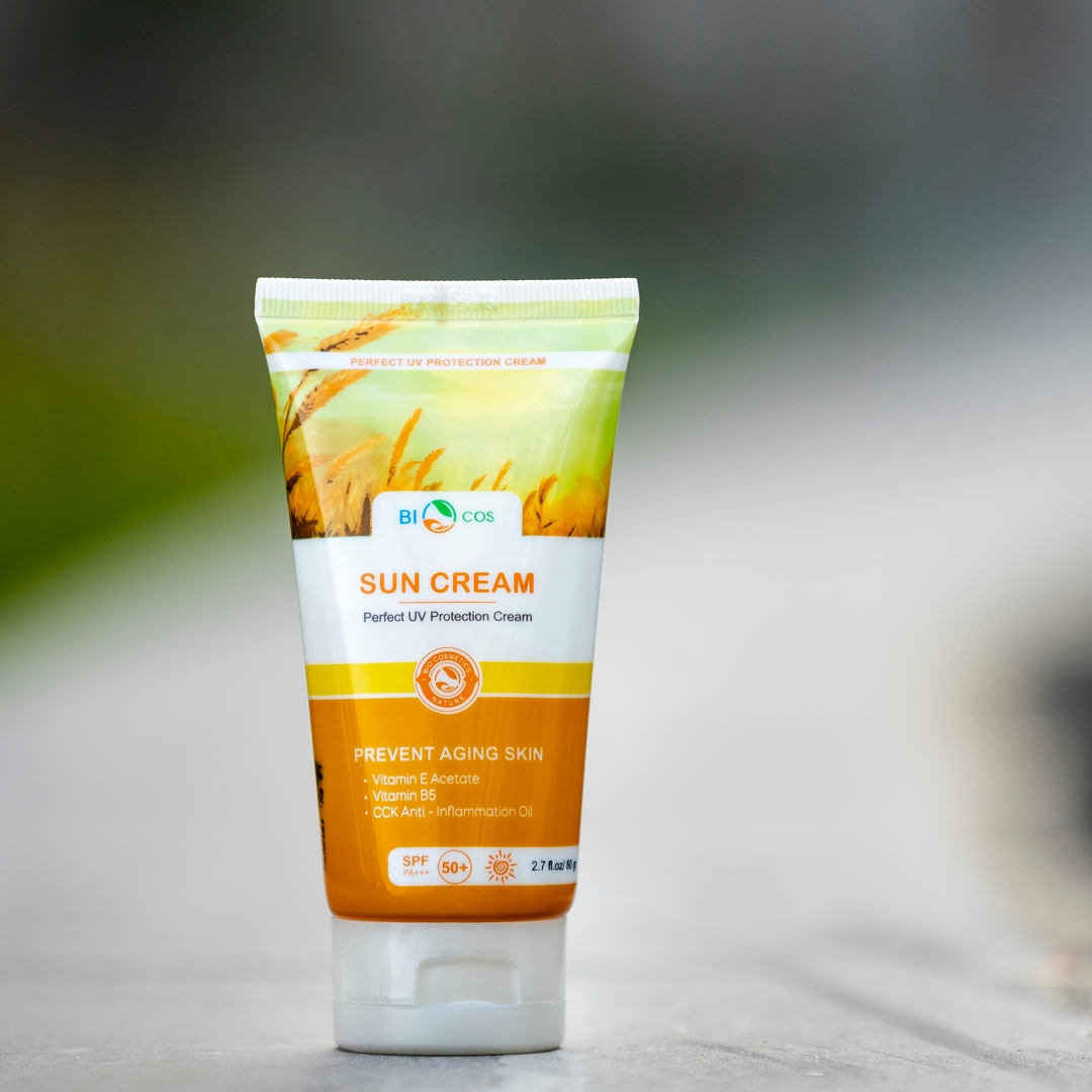 Kem Chống Nắng BioCos Sun Cream 80g - Dưỡng Ẩm, Bảo Vệ Da Toàn Diện