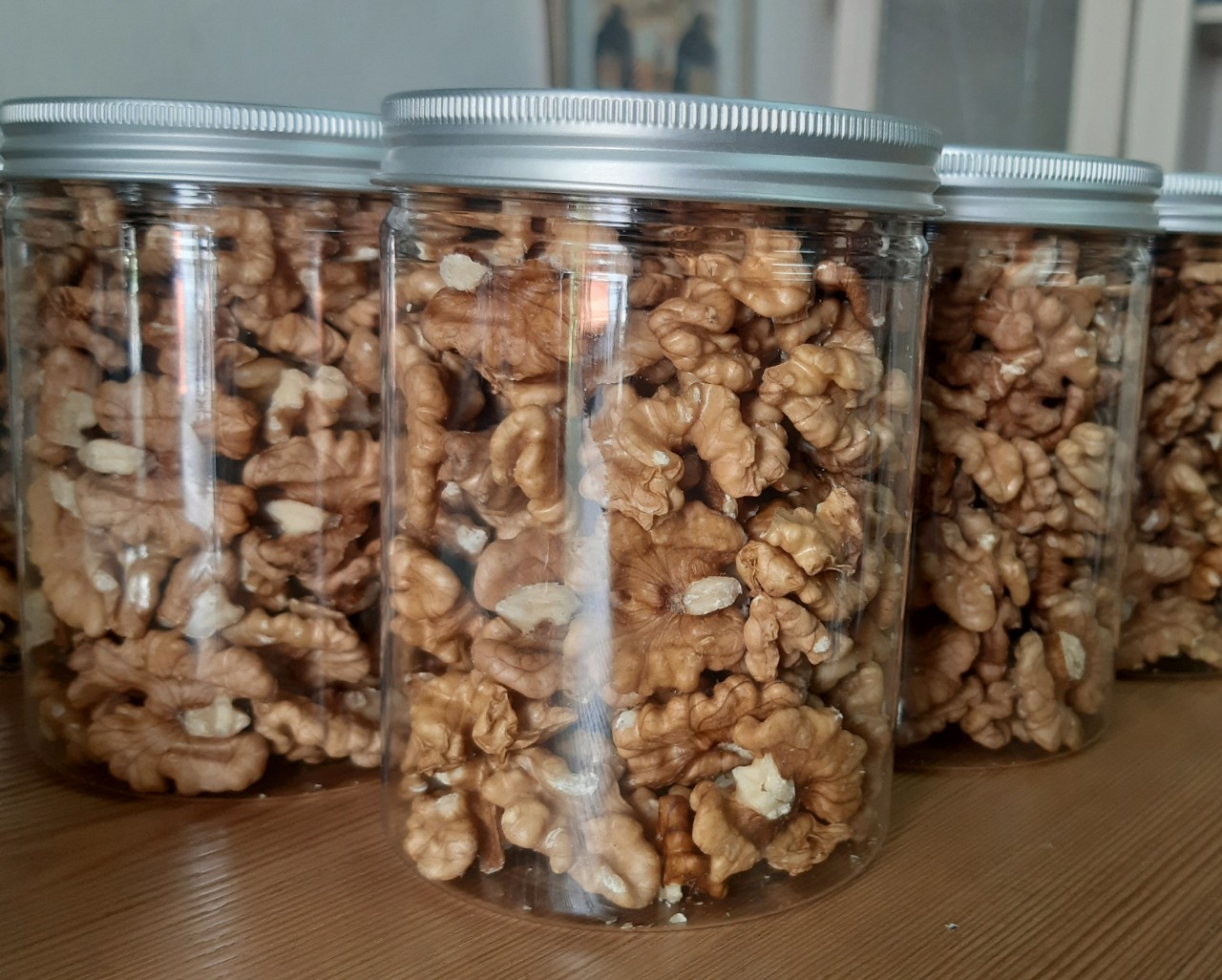 Hủ 250g nhân óc chó Mỹ + Hũ 250g hạnh nhân không vỏ Califarms