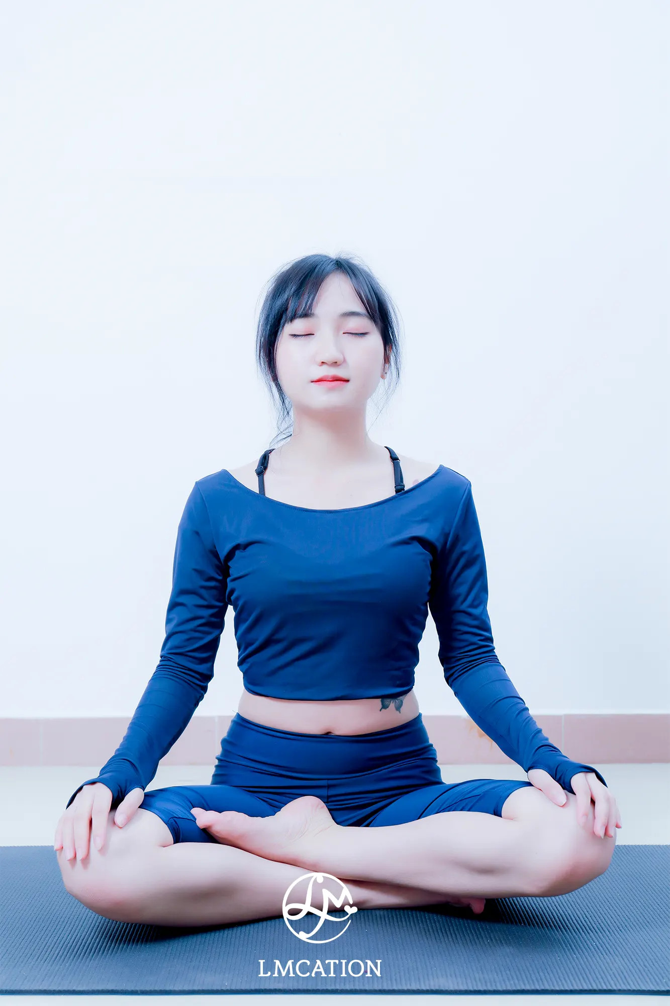 Áo Thể Thao Nữ Đa Năng LMcation Stefan Crop Top - Xanh Đen