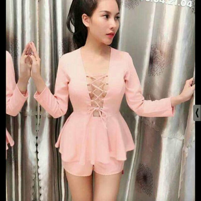 Sét áo đan dây ngực và short