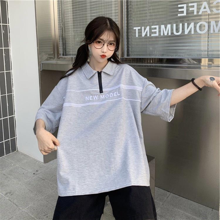 Áo Polo Cộc Tay Khóa Kéo In Chữ NEW MODEL Dáng Rộng