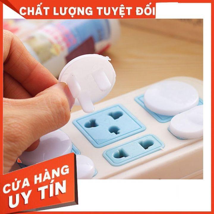 Bịt ổ điện an toàn cho trẻ nhỏ