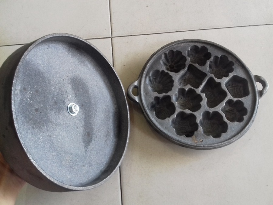 Khuôn bông lan CT Gang Đen nặng 4kg8 bền bỉ