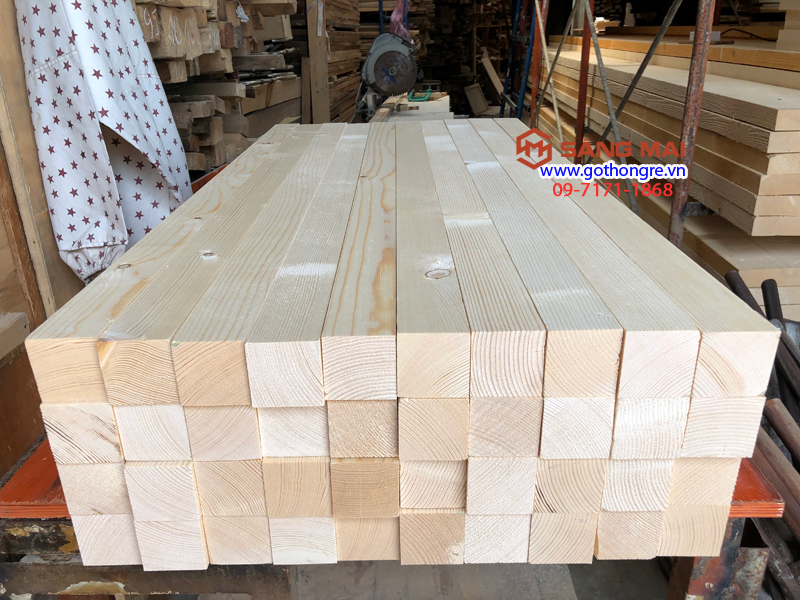 - Thanh gỗ thông vuông 5cm x 5cm x dài 1m x láng mịn 4 mặt