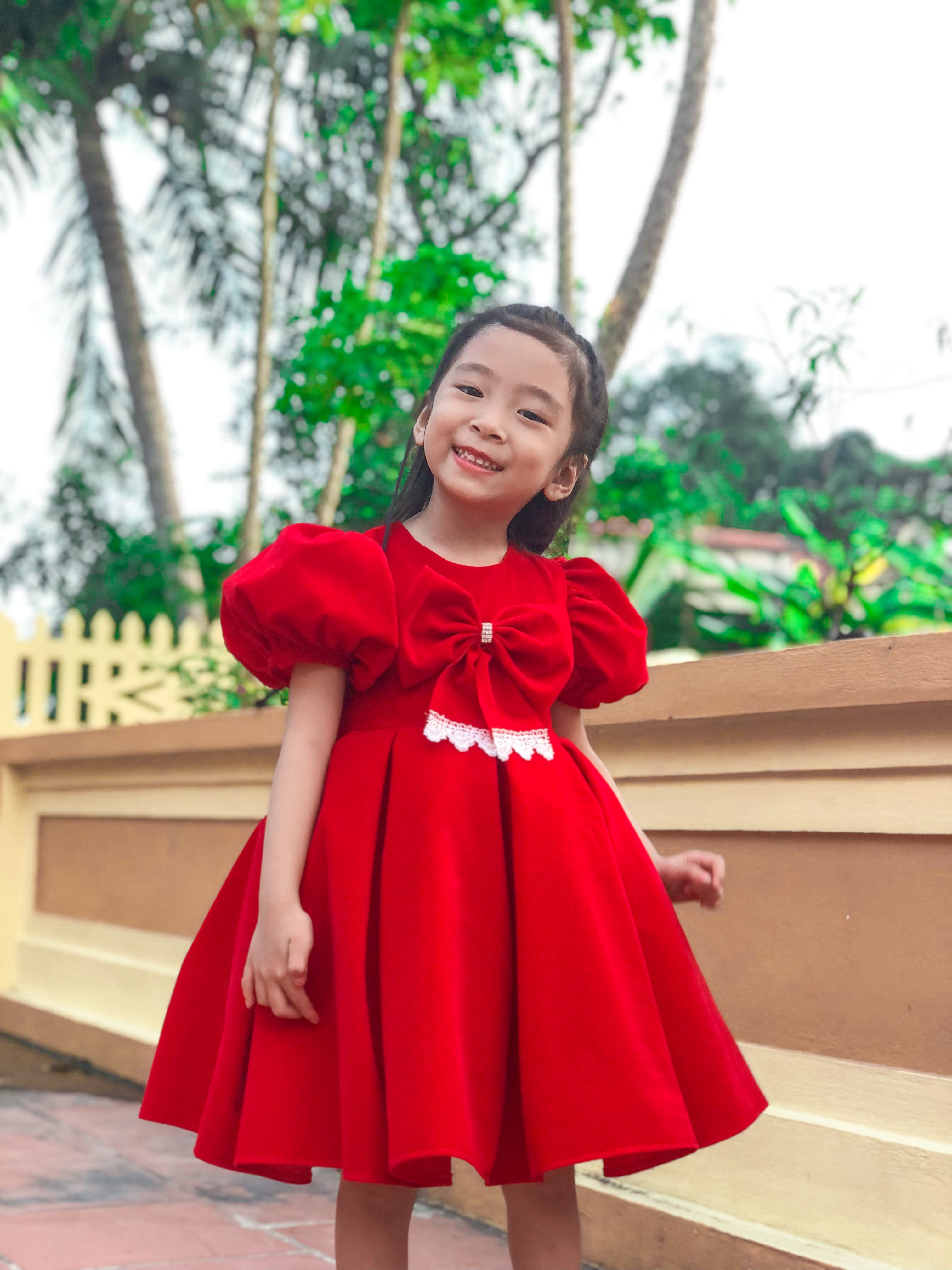 Váy nhung đỏ cho bé gái, váy Tết cho bé gái BabyShine chất nhung cao cấp, mềm mại, váy có 3 lớp mặc rất thoải mái và ấm áp, size 8kg-26kg