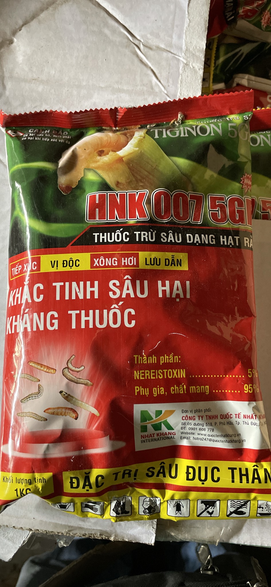 Sản phẩm tr ừ sâu đục thân dạng hạt rải gói 01 kg HNK 007