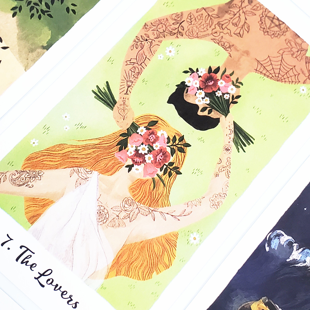 Bộ Bài The Harmony Tarot 7x12 Cm Tặng Đá Thanh Tẩy