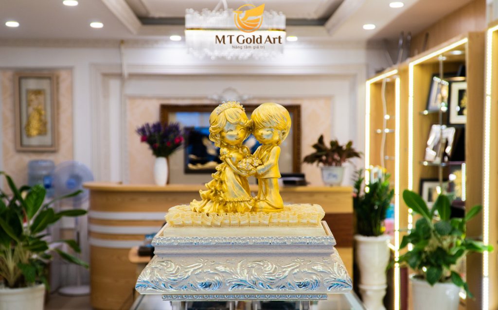 Tượng cô dâu chú rể dát vàng 24k( 19x27x34cm) MT Gokd Art- Hàng chính hãng, quà tặng ngày cưới, kỷ niệm ngày cưới
