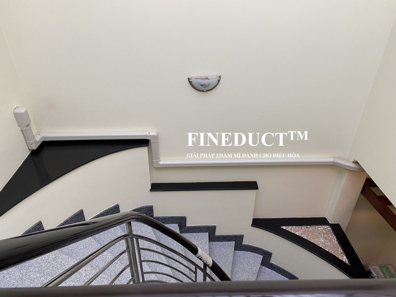 Trunking Nhựa Fineduct Chụp Áp Tường WA70/WA80/WB80/WS80/WA100/WA120/WA140 - Hàng Nhập Khẩu
