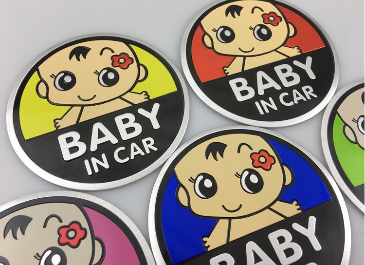 Tem nhôm Baby In Car dán xe ô tô
