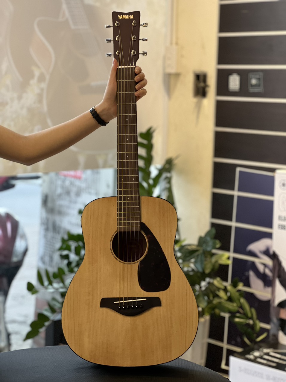 Đàn guitar acoustic  3/4 Yamaha JR2 cỡ nhỏ- Chính hãng, BH 12 tháng