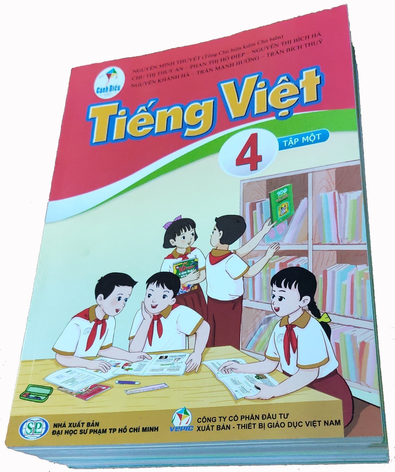 Mĩ thuật lớp 4 (Bộ sách Cánh Diều)