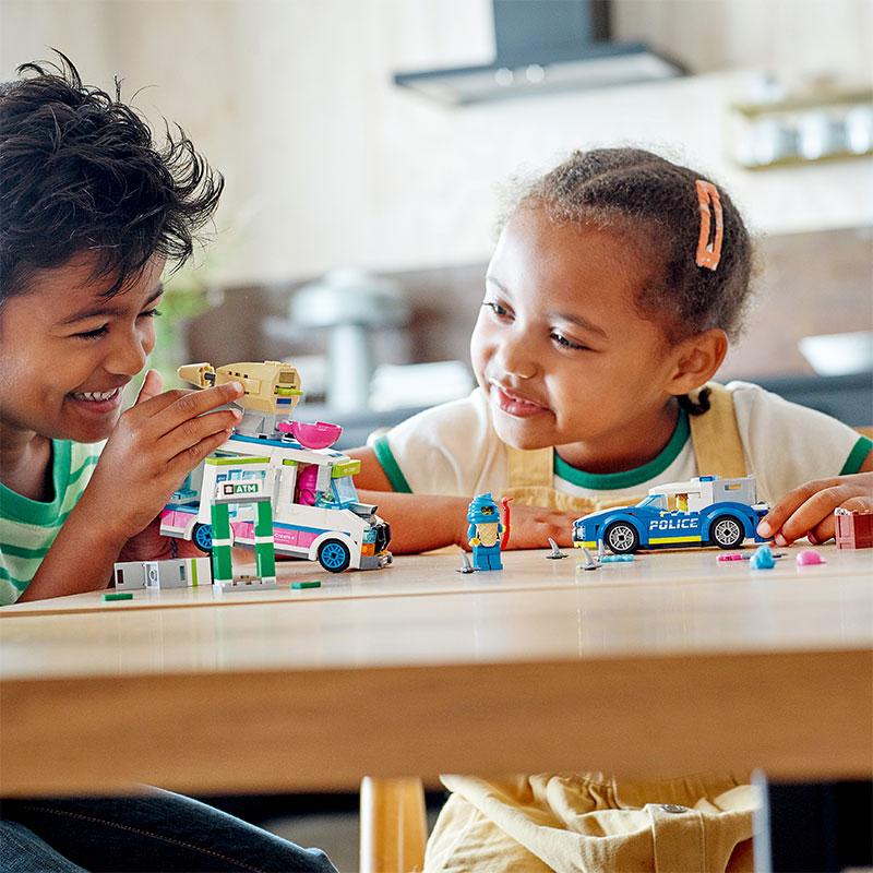 Đồ Chơi LEGO CITY Xe Cảnh Sát Truy Đuổi Tên Cướp Xe Kem 60314