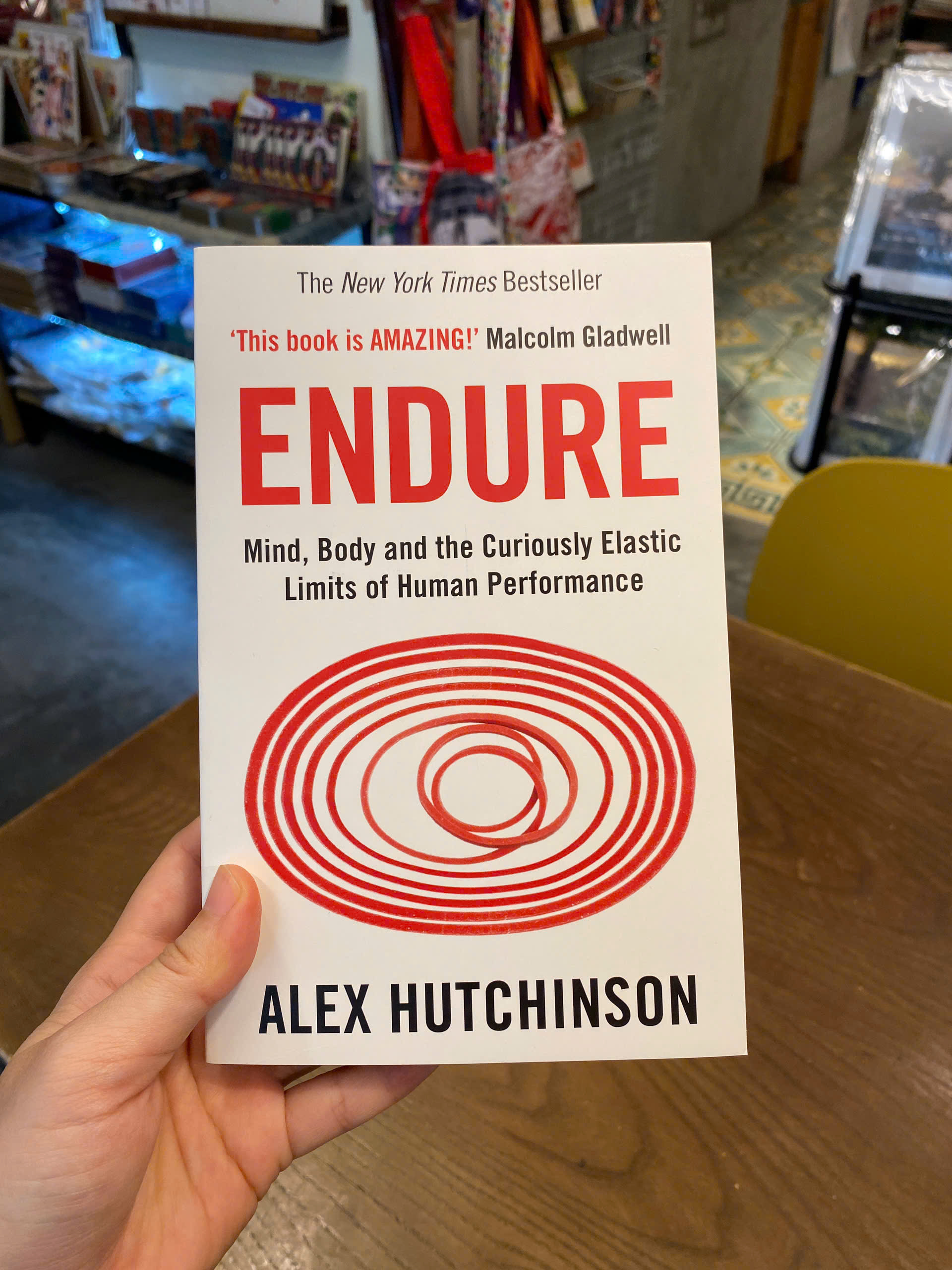 Sách - Endure: Mind, Body and the Curiously Elastic Limits of Human Performance by Alex Hutchinson