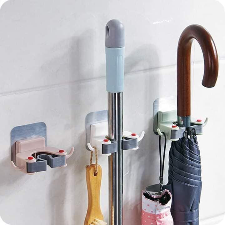 Móc Dán Tường Kẹp Giữ Cây Lau Nhà Kèm 2 Móc Phụ Treo Đồ - Móc Treo Chổi, Treo Ô, Đồ Dùng Đa năng cao cấp