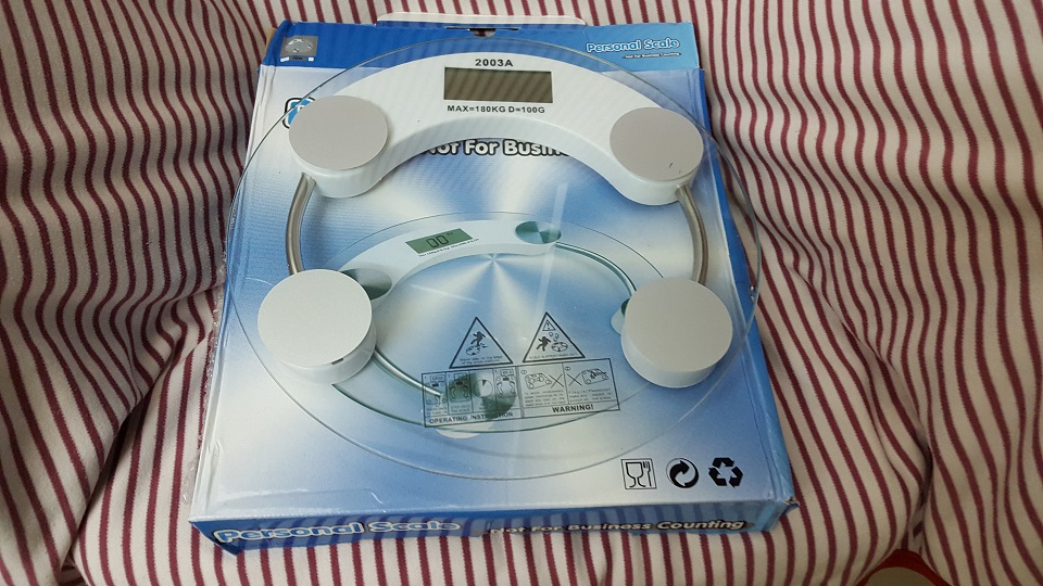 Cân sức khỏe điện tử PERSONAL SCALE, cân tối đa 180kg trong suốt - Hàng chính hãng