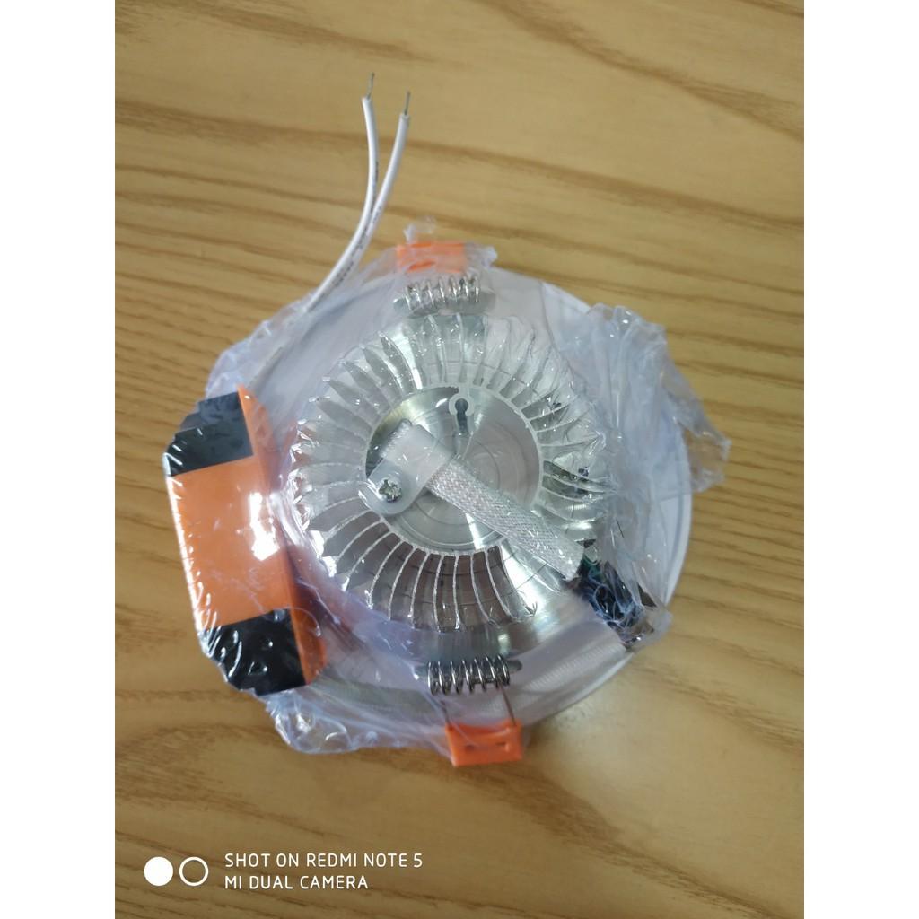 Đèn Led âm trần viền bạc3 chế độ màu -