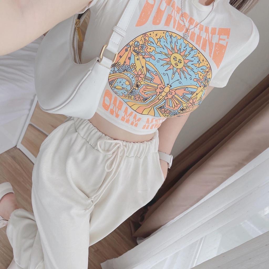 Bộ Áo Croptop Nữ Hình Mặt Trời Cộc Tay  Kèm Quần Jogger Nỉ So Hot