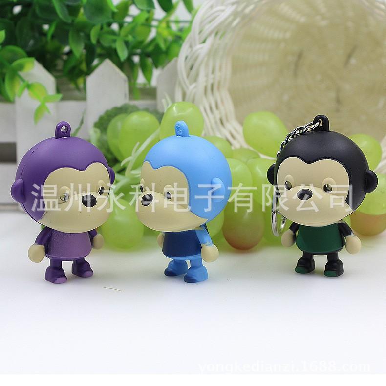 Móc khóa chú khỉ con phát sáng bằng pin mã WQY20 E4289