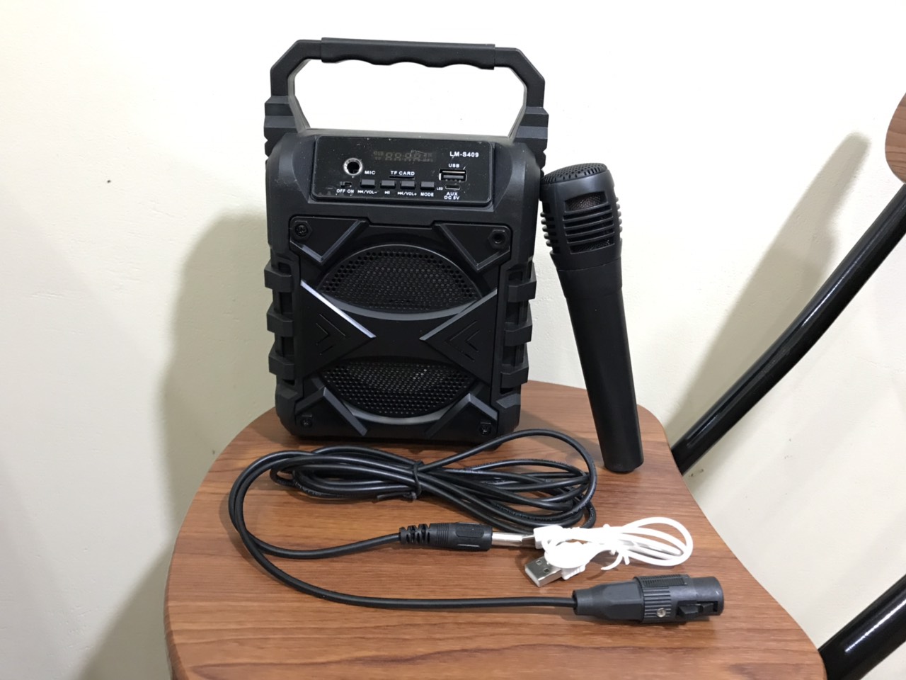 Loa karaoke mini kèm mic