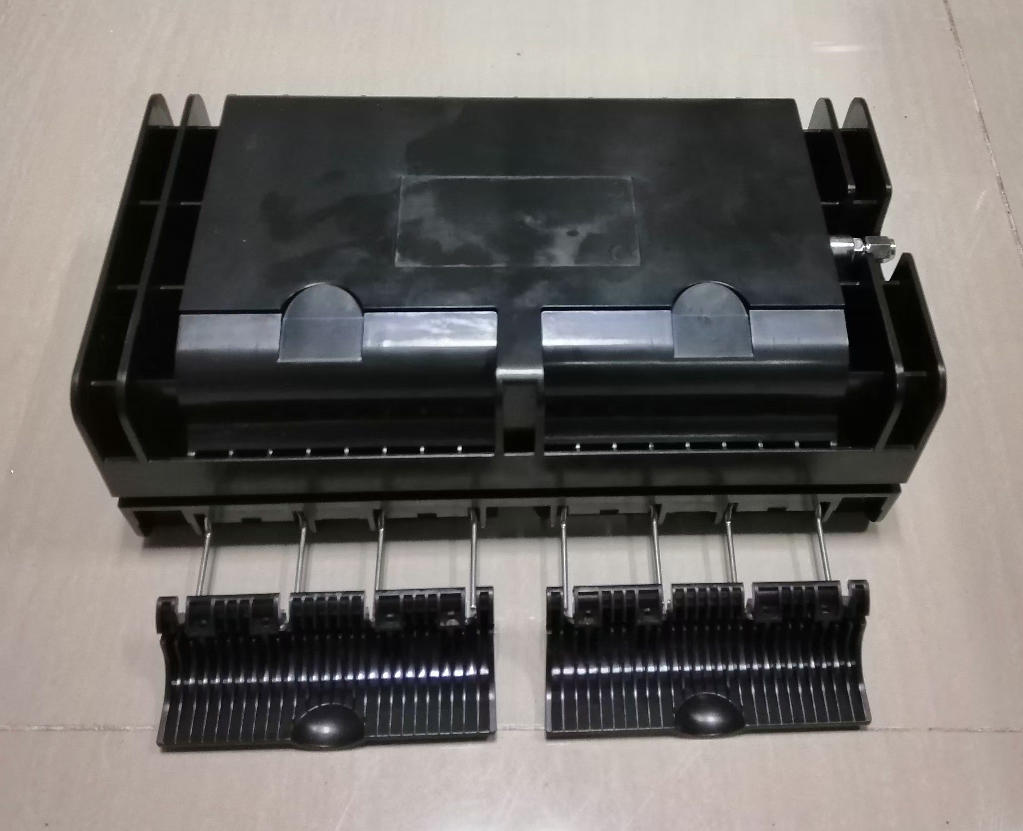 Măng xông cáp quang 24FO cống bể, chôn ngầm, lẫy ngàm. Hàng chính hãng