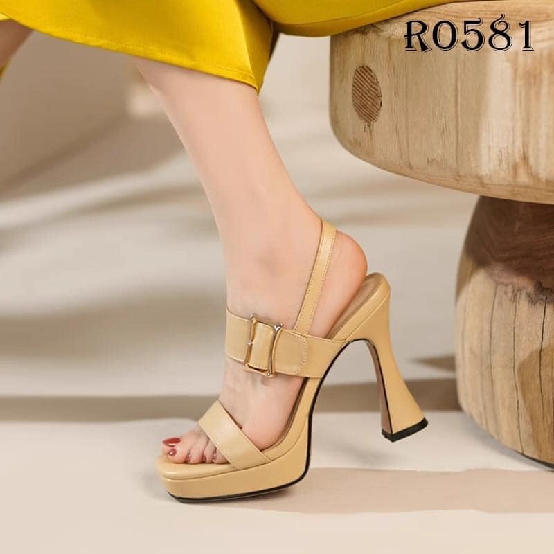 Giày sandal nữ cao gót 9 phân hàng hiệu rosata đẹp hai màu đen vàng ro581