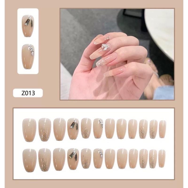 Móng Tay Giả Đính Đá HOTTREND 2021 thiết kế bắt mắt nail box 24PCS