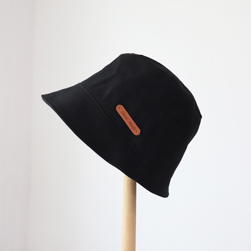 Mũ bucket Hàn Quốc gắn logo màu đen, Nón nam nữ hàng chuẩn đẹp