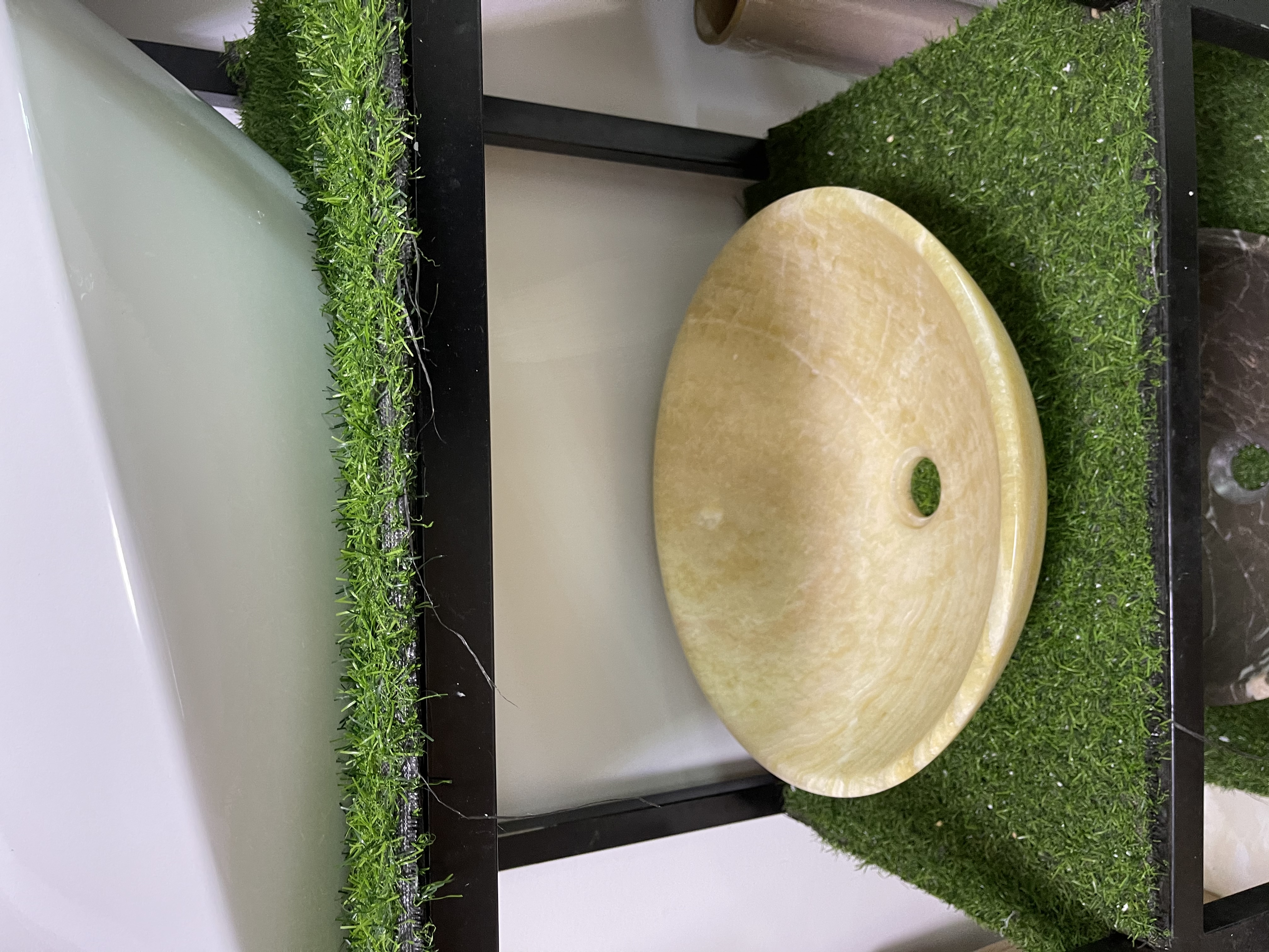 Lavabo đặt bàn đá tự nhiên