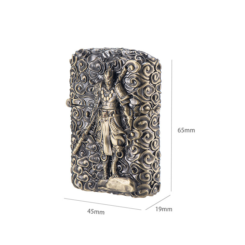 Hột Quẹt Bật Lửa Gas Đá YF832 Đắp Nổi Họa Tiết Tôn Ngộ Không Cưỡi Mây - Giao Màu Ngẫu Nhiên