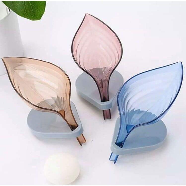 KHAY ĐỰNG XÀ BÔNG HÌNH CHIẾC LÁ CÓ LỖ THOÁT NƯỚC