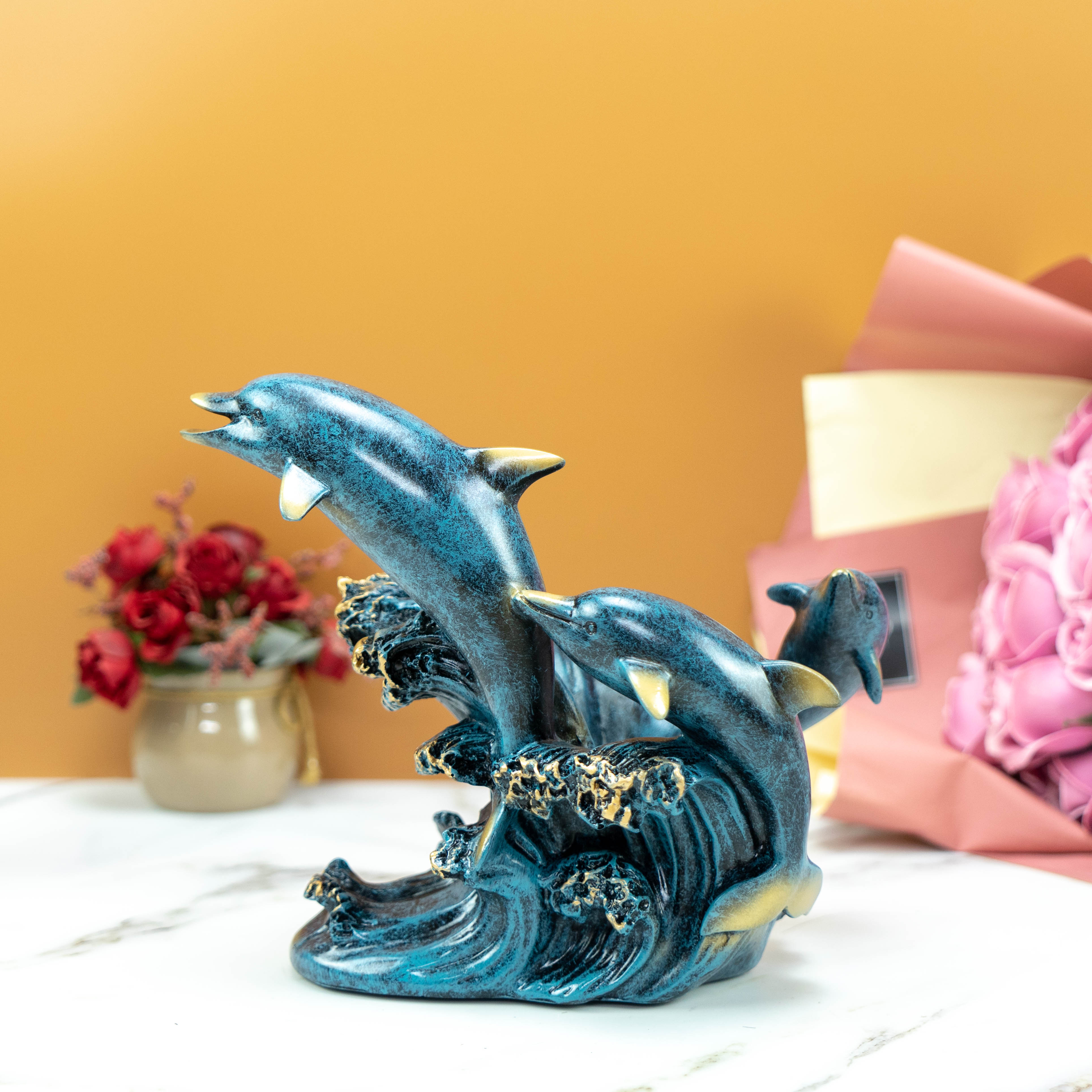 Kệ rượu vang Cá heo trên sóng - Trang trí tủ rượu, nhà bếp, decor phòng khách, nhà hàng, quán cafe
