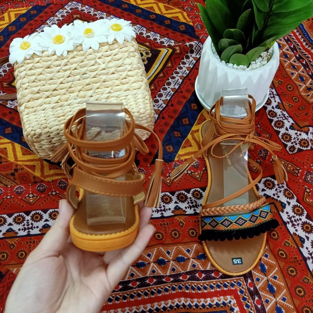 Giày sandal thổ cẩm cột dây tua rua phong cách vintage