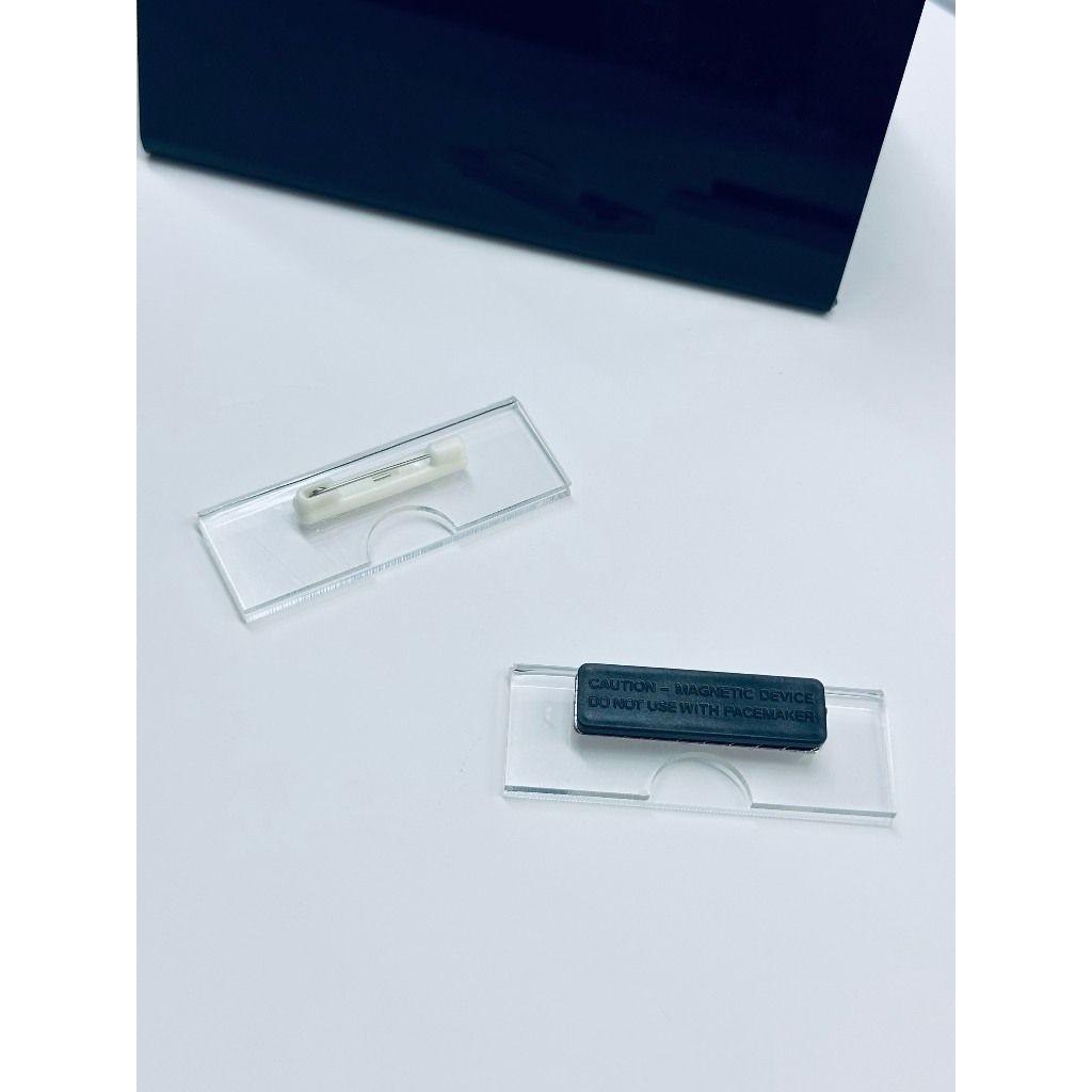 Acrylic Bảng tên nhân viên nam châm, Thẻ tên cài áo mica trong suốt, 70x25mm
