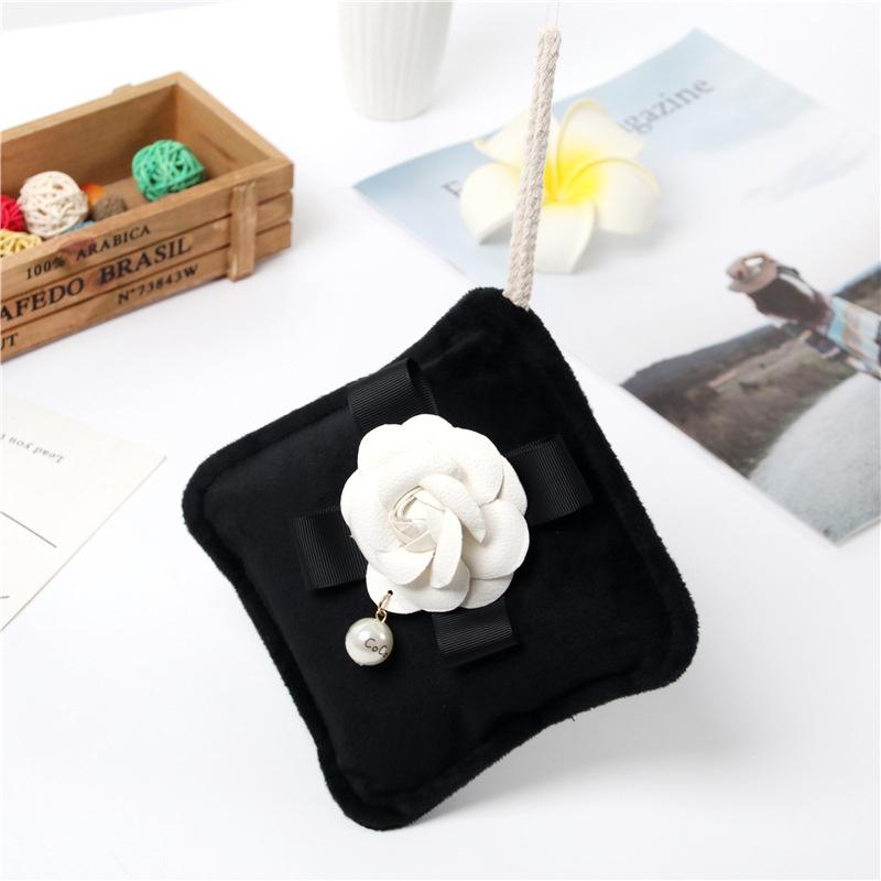 Túi Than Tre Hoạt Tính Khử Mùi Cho Xe Hơi
