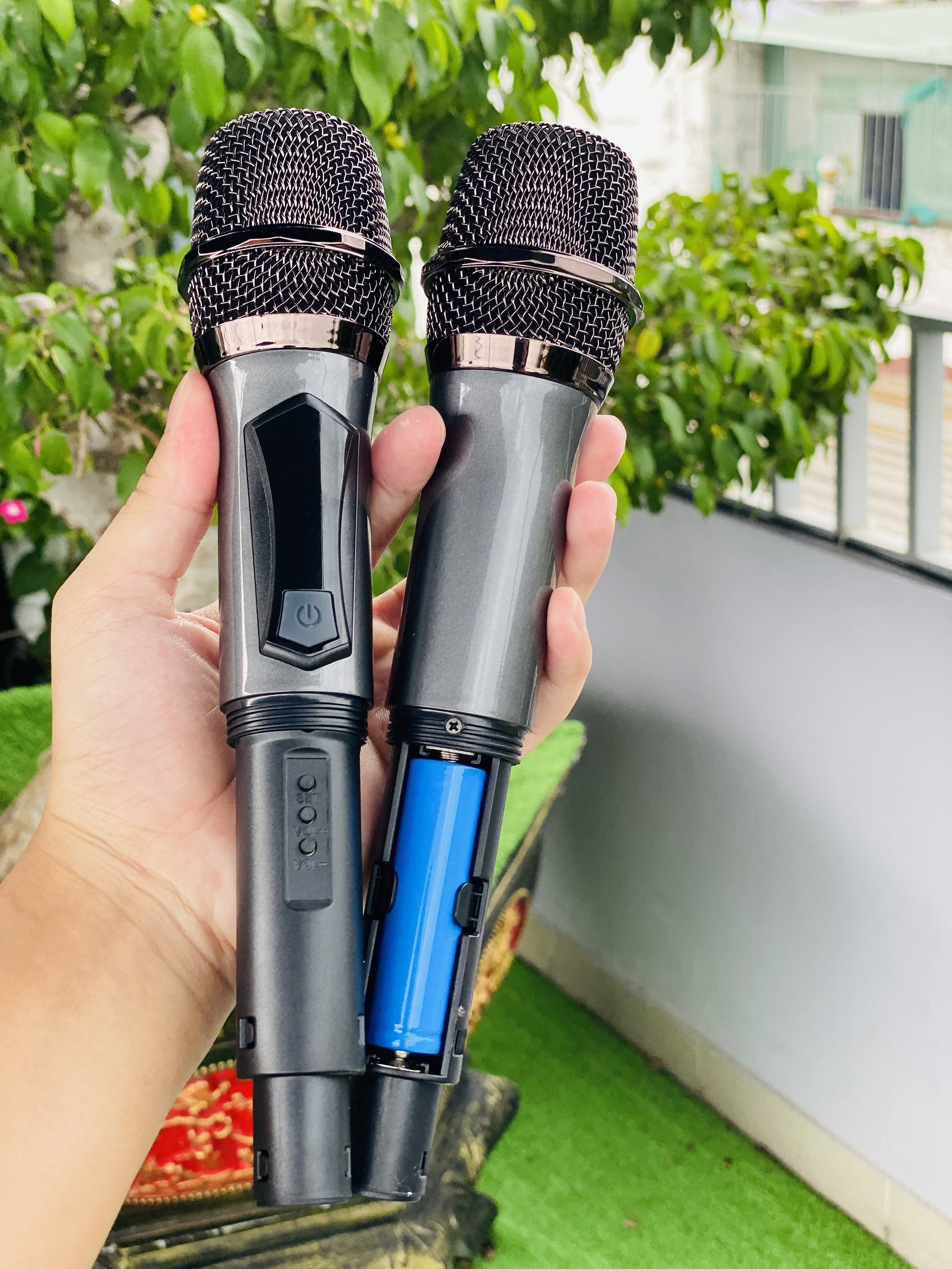 Micro Đa Năng MTMAX G12Pro (Loại 2 Micro) – Pin Sạc Tiện Lợi, Âm Thanh Ổn Định Hát Karaoke Gia Đình Giá Mềm hàng nhập khẩu