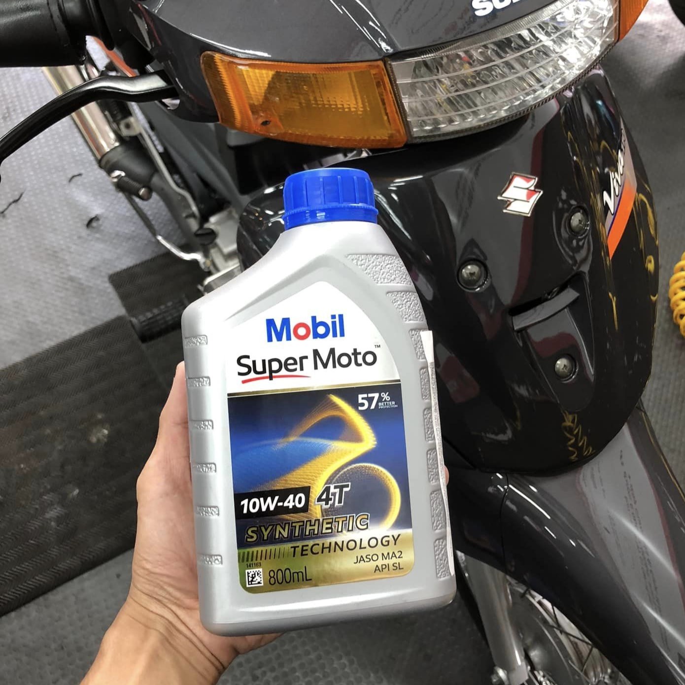 Nhớt Mobil Super Moto 10W40 cho xe số, xe côn tay (900006) (900007)