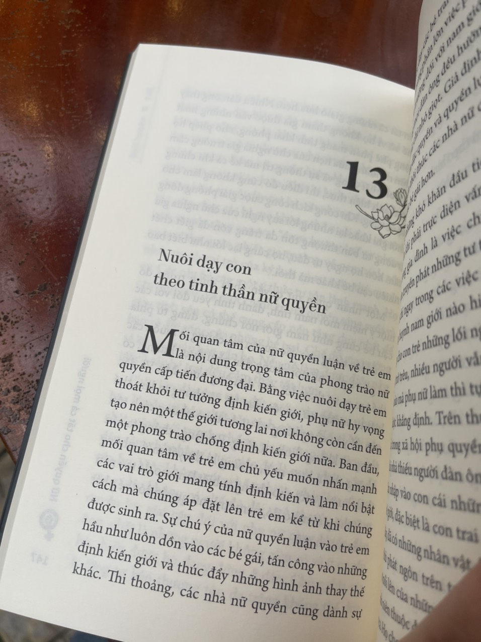 NỮ QUYỀN CHO TẤT CẢ MỌI NGƯỜI -