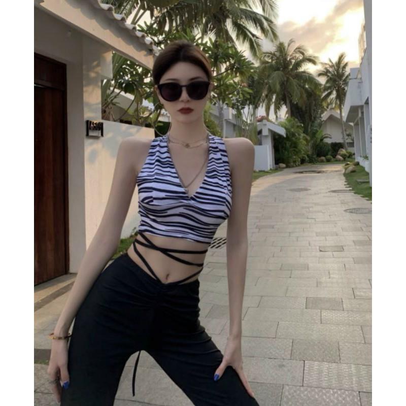 Áo croptop yếm ngựa vằn gợi cảm cổ chữ V