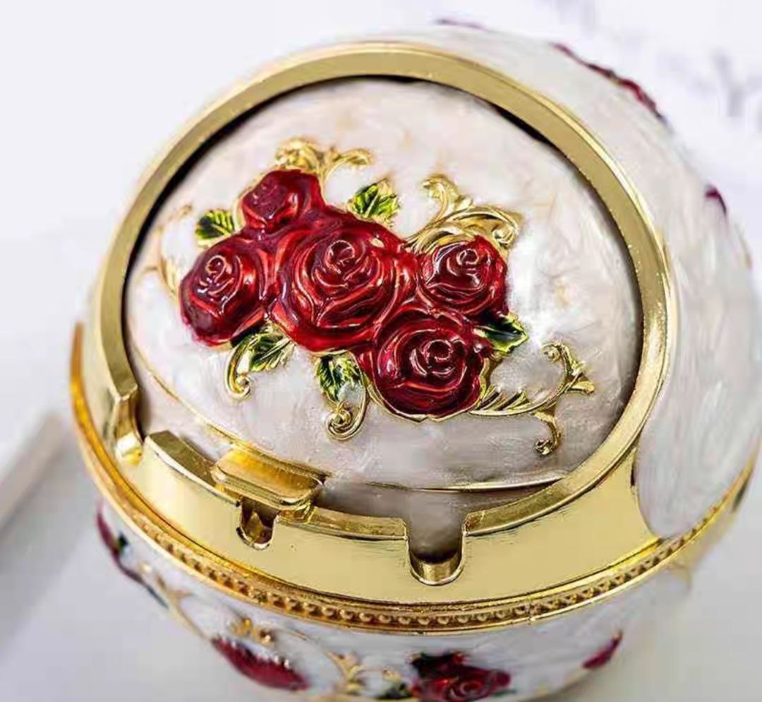 Gạt tàn hoa hồng