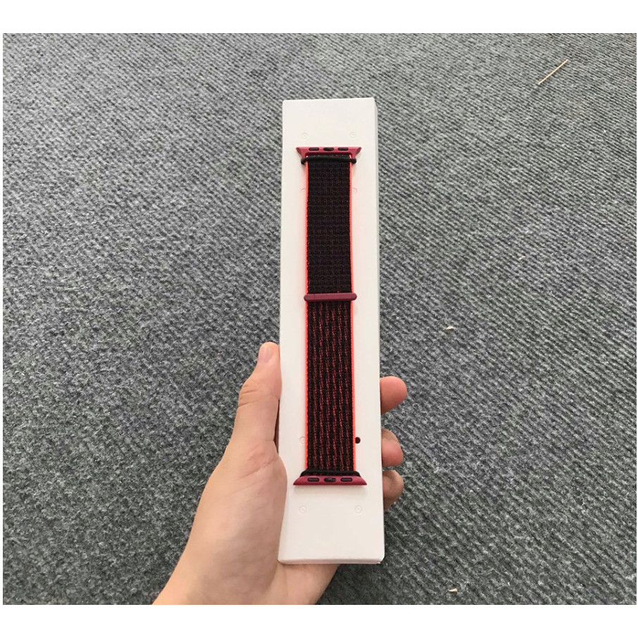 Dây Đeo Cho Apple Watch Sport Loop màu đen viền đỏ