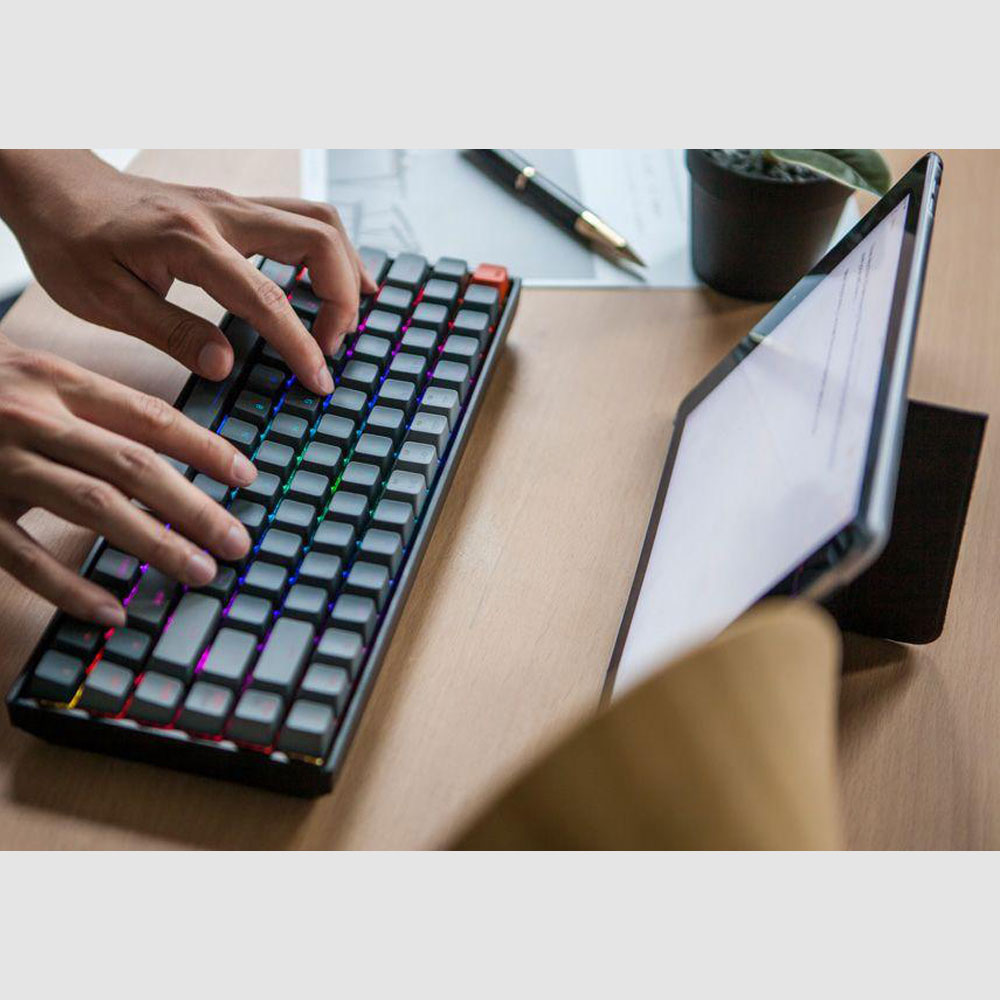 Ban phim. Keychron k1. Keychron k2 v2. Keychron k2 keycap. Клавиатура с мягкой подставкой под запястье.