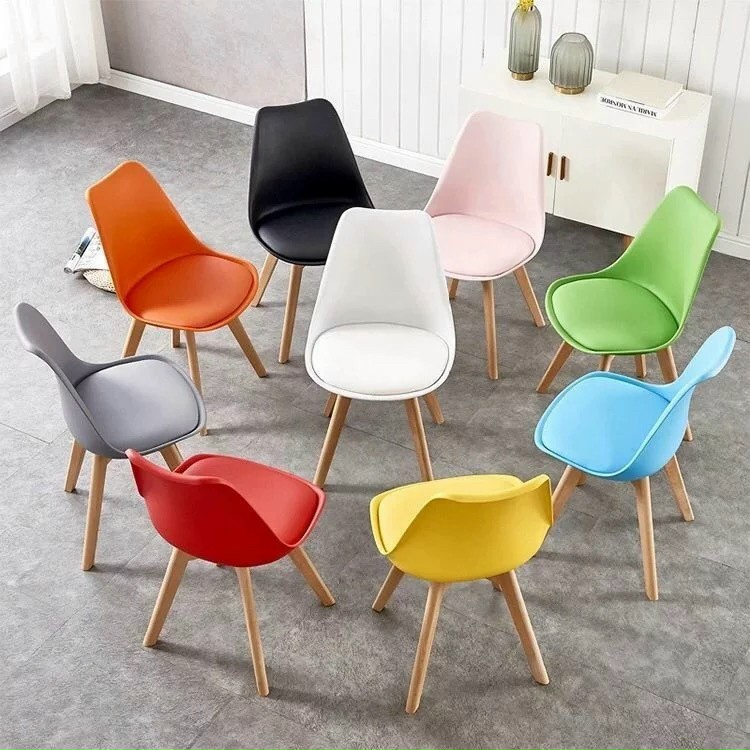 Ghế Nhựa Chân Gỗ Eames  dùng cho Bàn Ăn quán Cafe