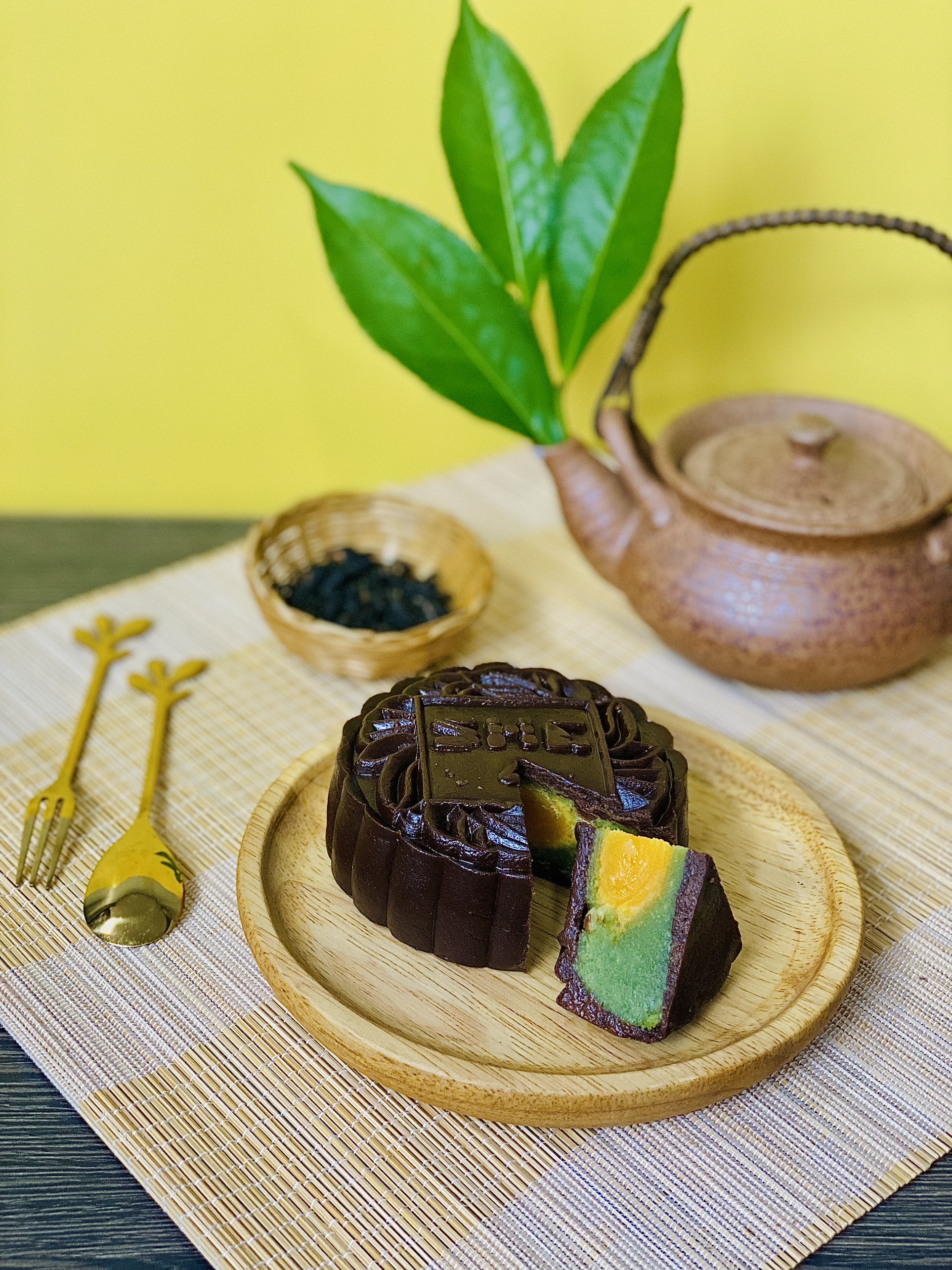 Bánh trung thu sô cô la 2023 - Nhân Matcha - SHE Chocolate - Món quà sức khỏe dành tặng người thân - Trung thu 2023