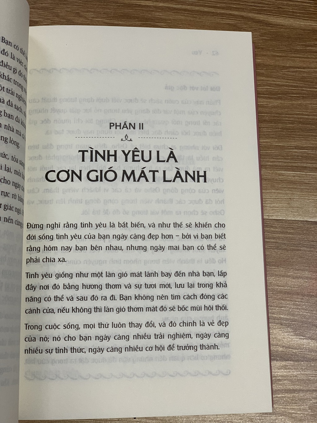 Sách - Yêu (Yêu trong tỉnh thức, gắn bó trong niềm tin)