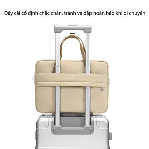 TÚI ĐEO CHÉO TOMTOC PREMIUM THEHER SHOULDER BAG DÀNH CHO MACB 13”/14" công nghệ chống sốc - HÀNG CHÍNH HÃNG