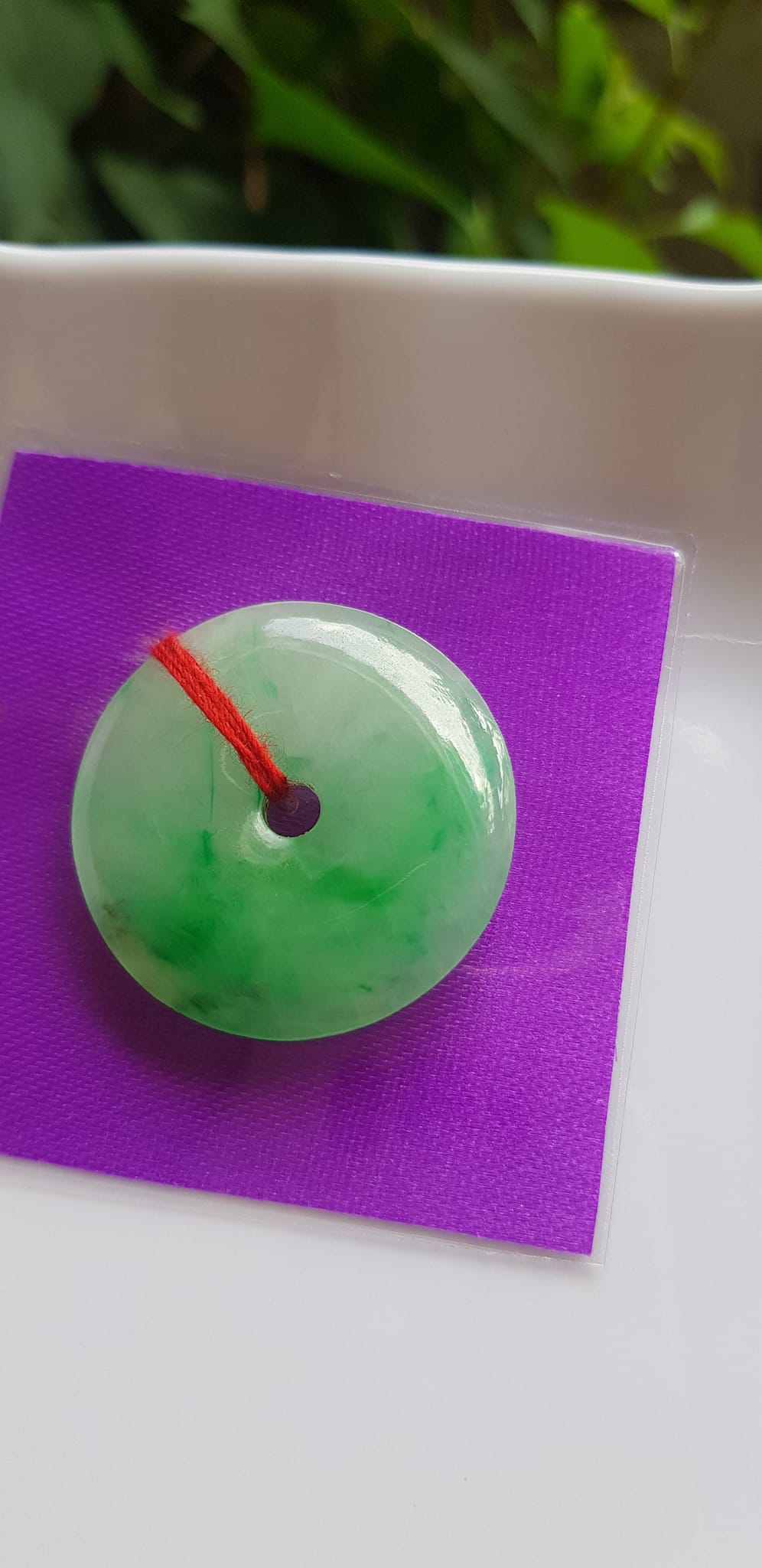 Mặt dây chuyền Đồng Điếu Đồng Tiền A Đẹp Đá Ngọc cẩm thạch tự nhiên 1 bên trắng 1 lý bóng đẹp Size 30mm x dầy 6mm Nữ bọc vàng đeo đẹp món quà tặng ý nghĩa ạ