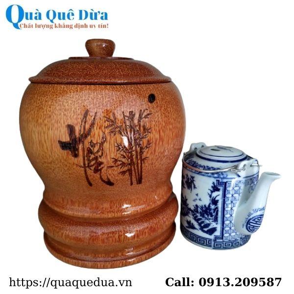 Bình Giữ Ấm Trà Gỗ Dừa Khắc Hoa Văn Lồng Chữ “Hiếu" Và Bình Trà 700 - 950ml - Sản Phẩm Được Sản Xuất Tại Bến Tre