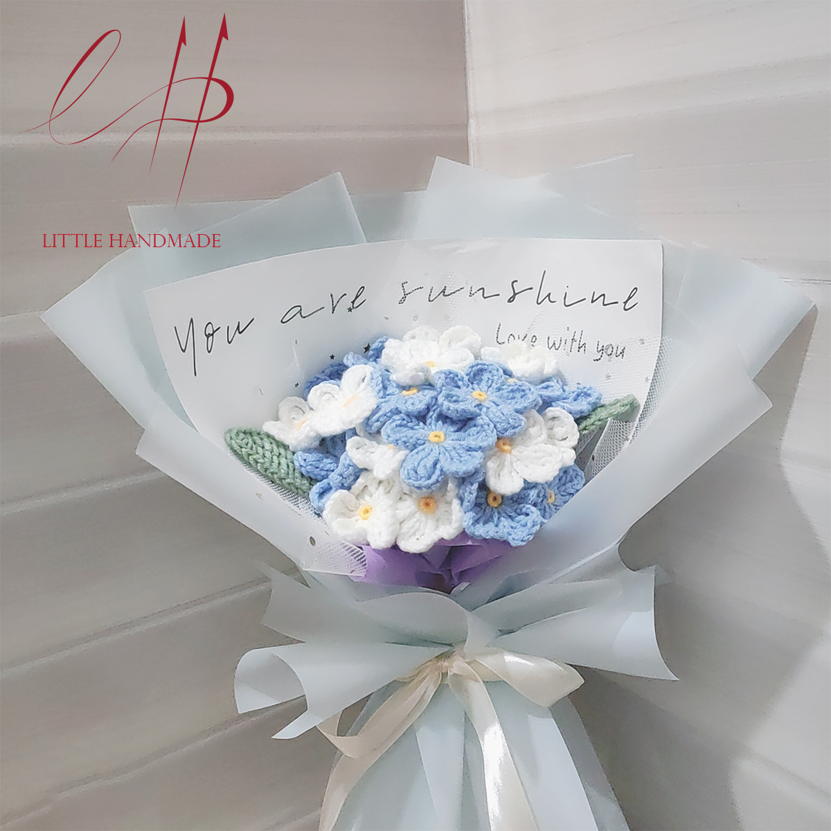 Bó hoa lưu ly xanh trắng 21 bông bằng len handamde